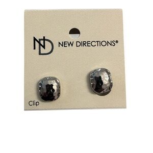 New Directions Women’s Silver Textured Clip-On Earrings NWT